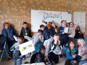 séjour de vacances photo enfant grimasse